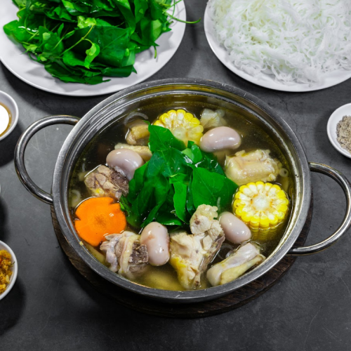 LẨU GÀ LÁ É